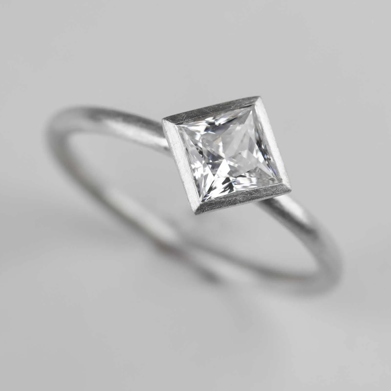 5mm Oblique Square Solitaire Engagement Ring •