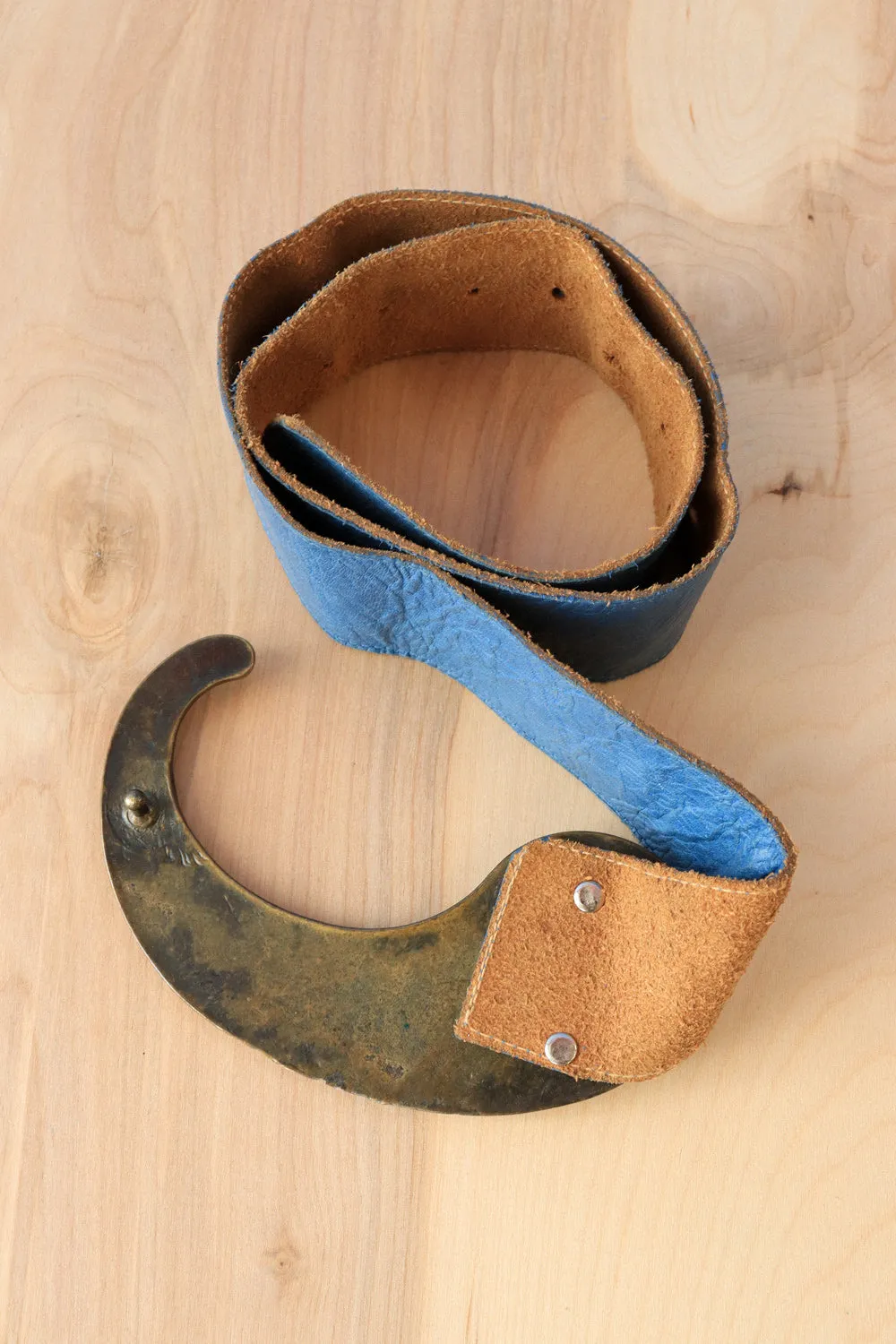 Aqua Gem Scrolled Hook Belt