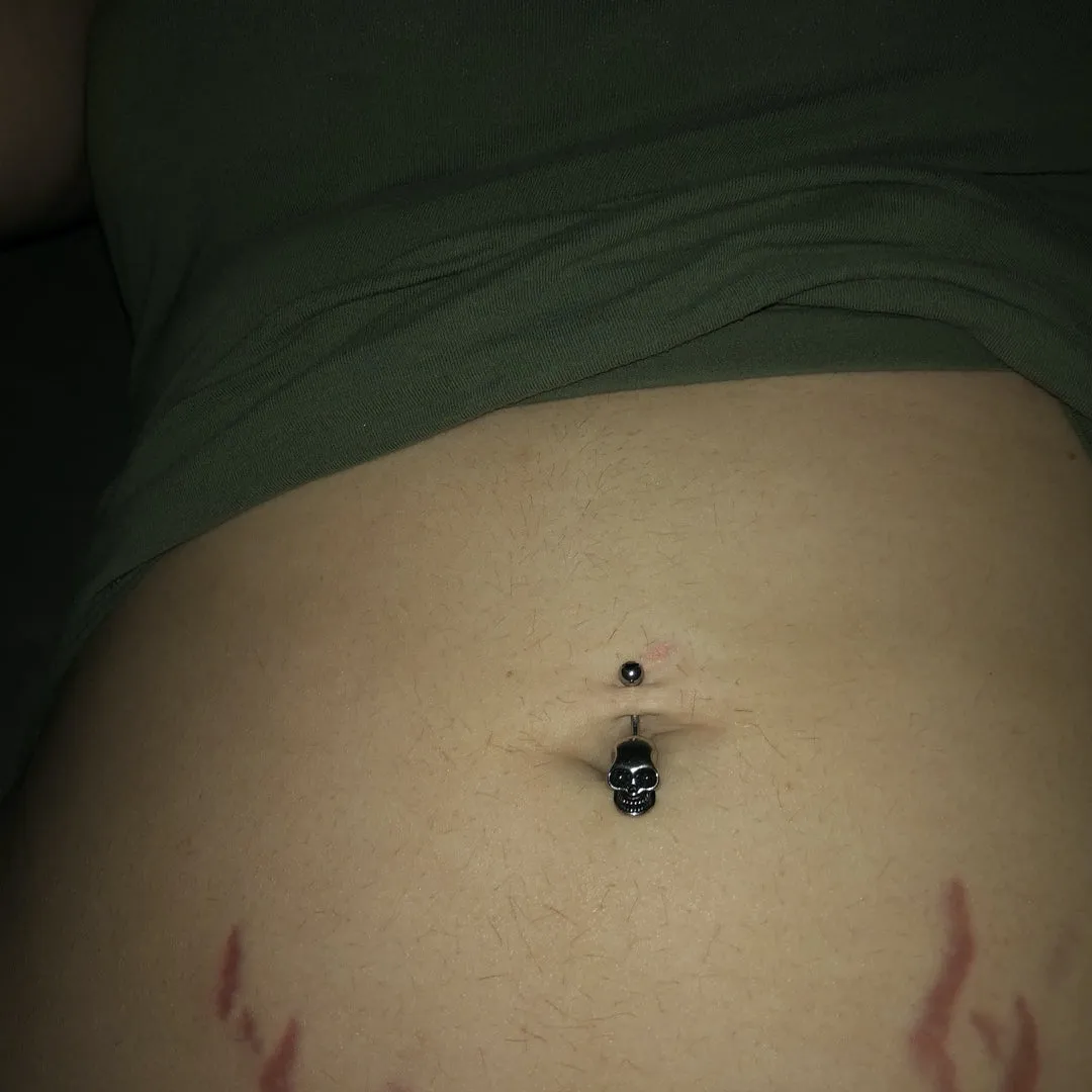 Deathly Skull Belly Bar