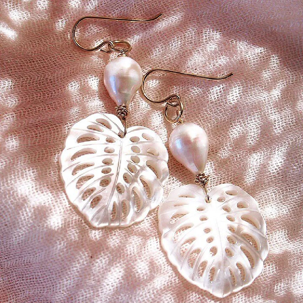 Me'e Monstera and Baroque Pearl Earrings