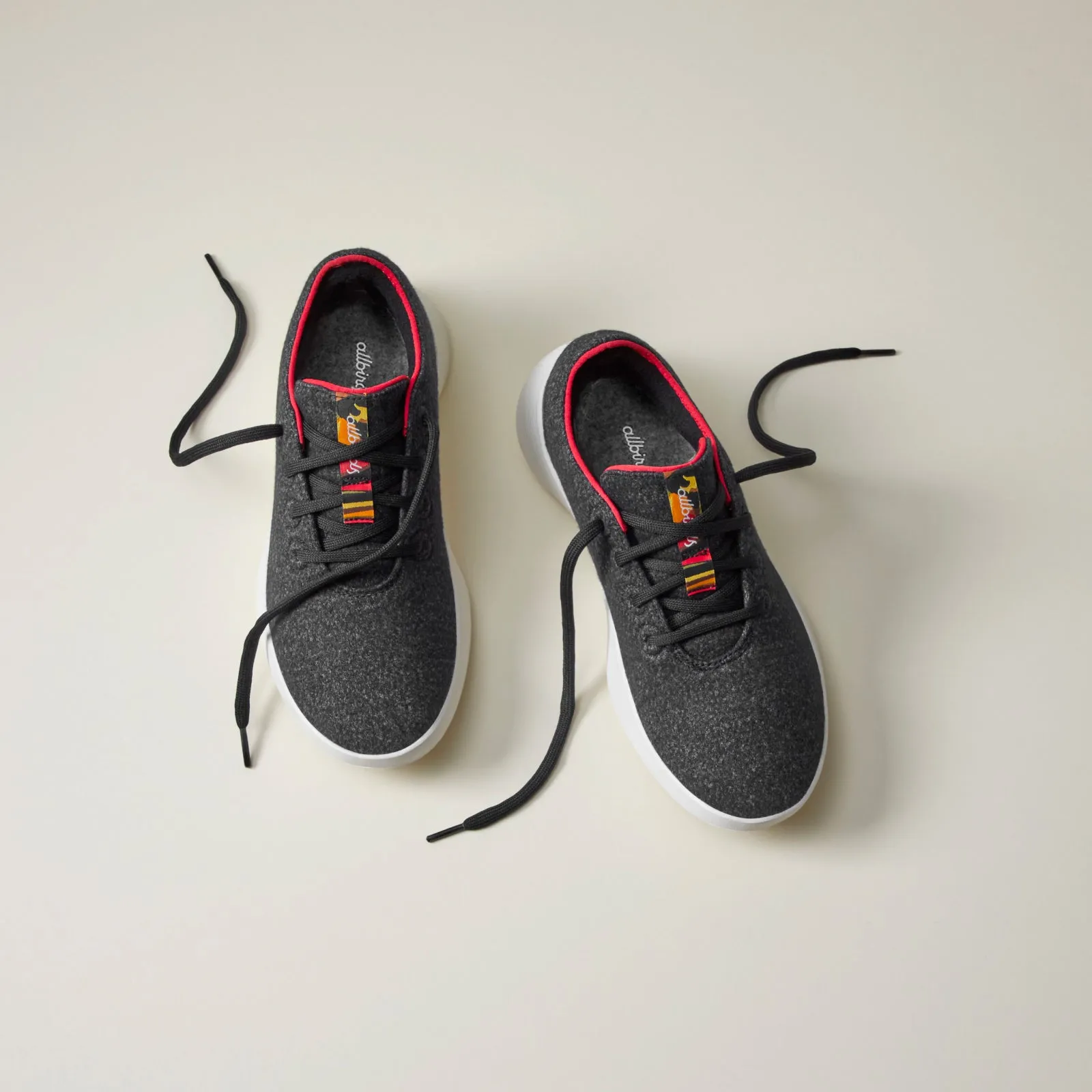 Men's Wool Runner 2 - Natural Black/Kea Red (Natural White Sole)