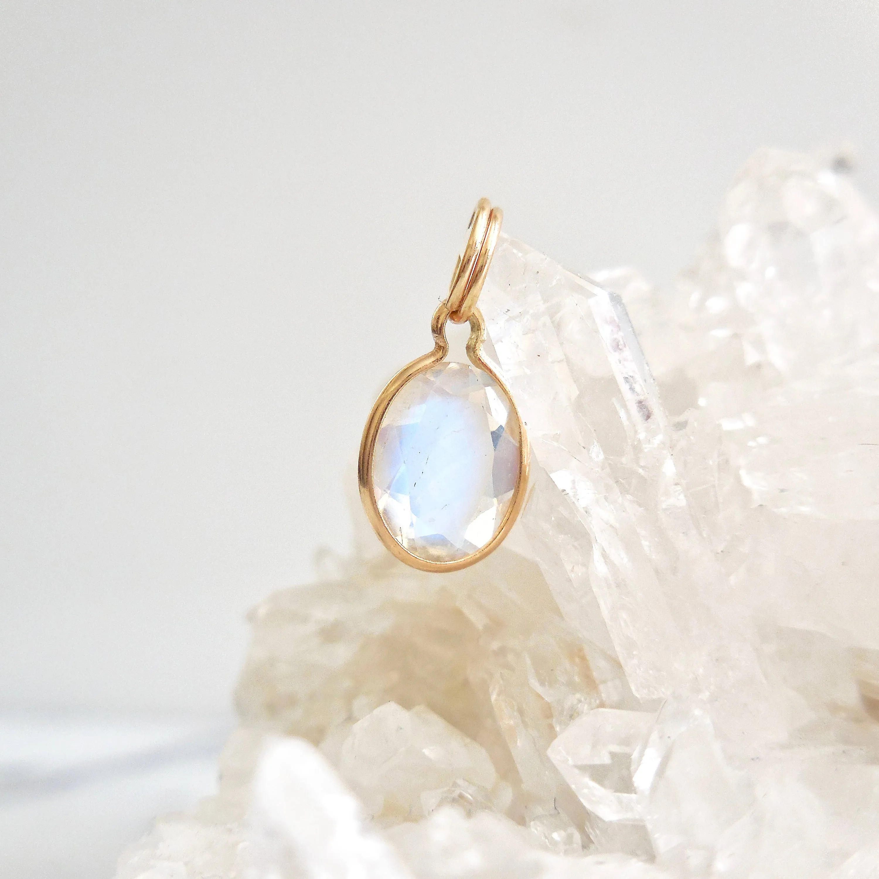 Oval Moonstone Bezel Pendant - Rainbow Moonstone Gold Pendant - Moonstone Gold Necklace