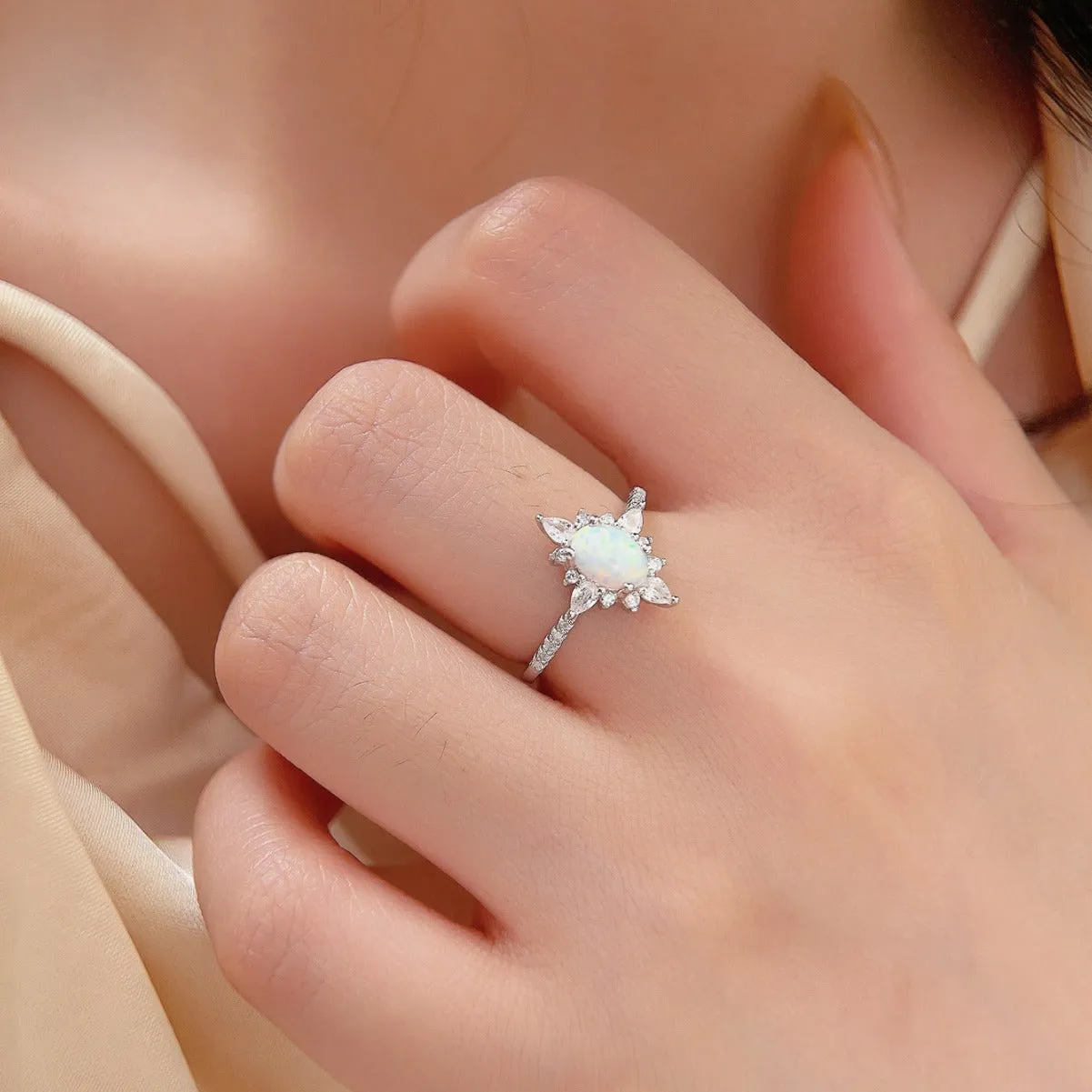 S925 Silver Sparkling Exquisite Opal Ring for Women